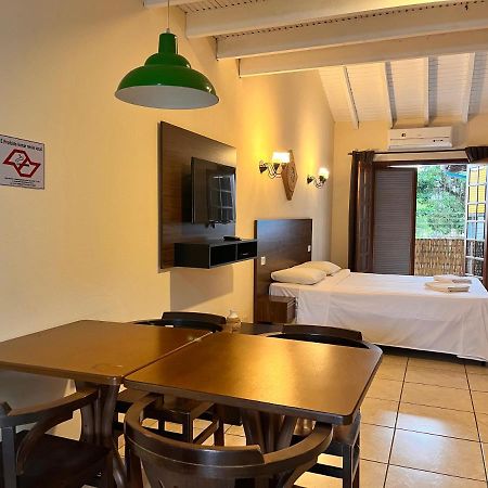 Delphin Apartamento 8 Ilhabela Eksteriør bilde