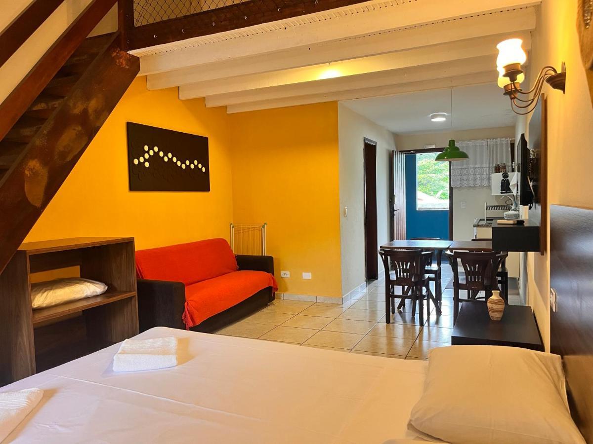 Delphin Apartamento 8 Ilhabela Eksteriør bilde